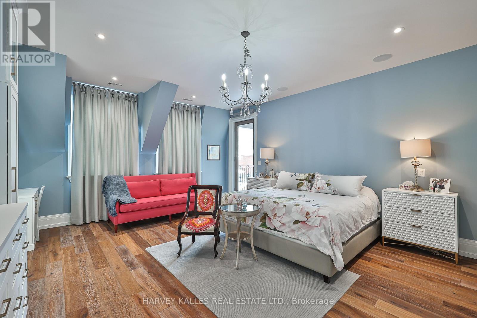 318 Maple Leaf Drive, Toronto, Ontario  M6L 1P6 - Photo 22 - W12760892