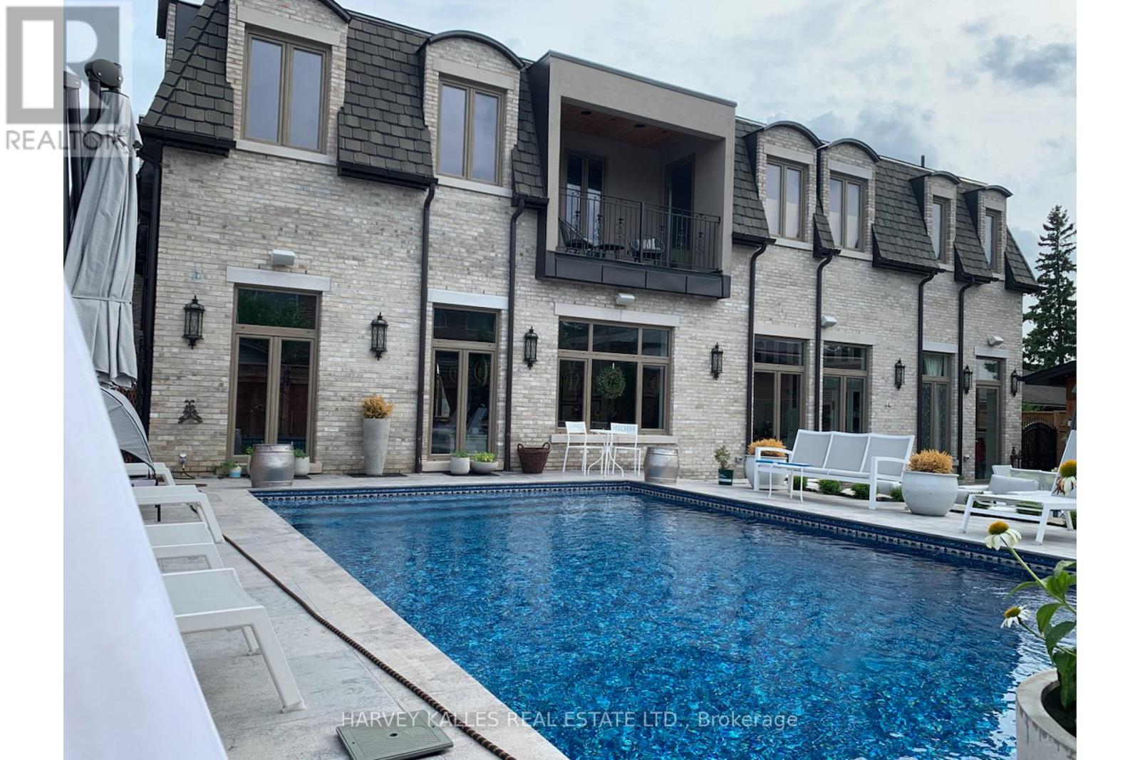 318 Maple Leaf Drive, Toronto, Ontario  M6L 1P6 - Photo 40 - W12760892