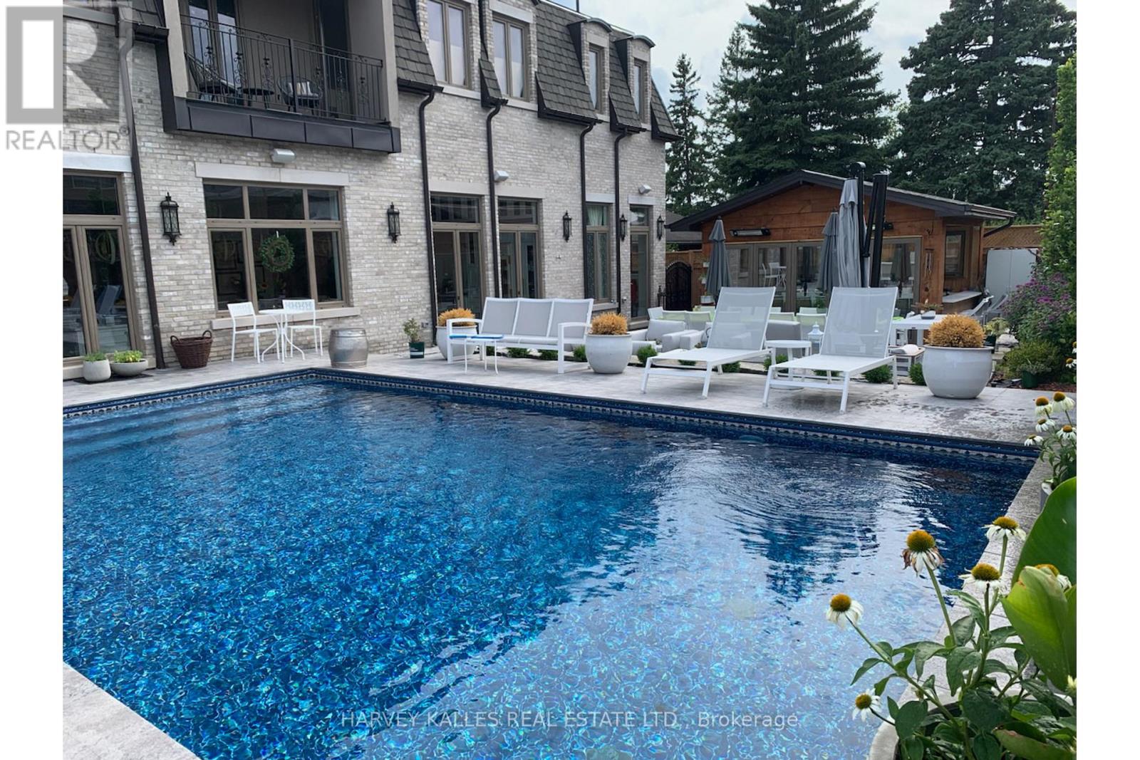 318 Maple Leaf Drive, Toronto, Ontario  M6L 1P6 - Photo 41 - W12760892