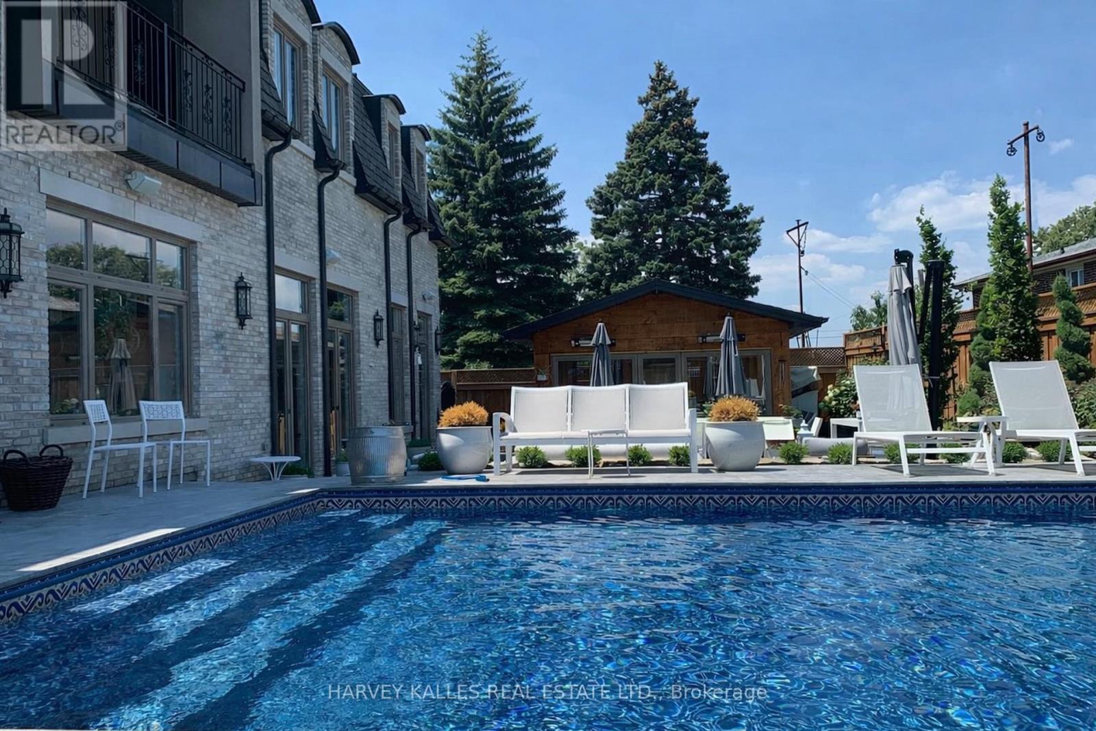 318 Maple Leaf Drive, Toronto, Ontario  M6L 1P6 - Photo 42 - W12760892