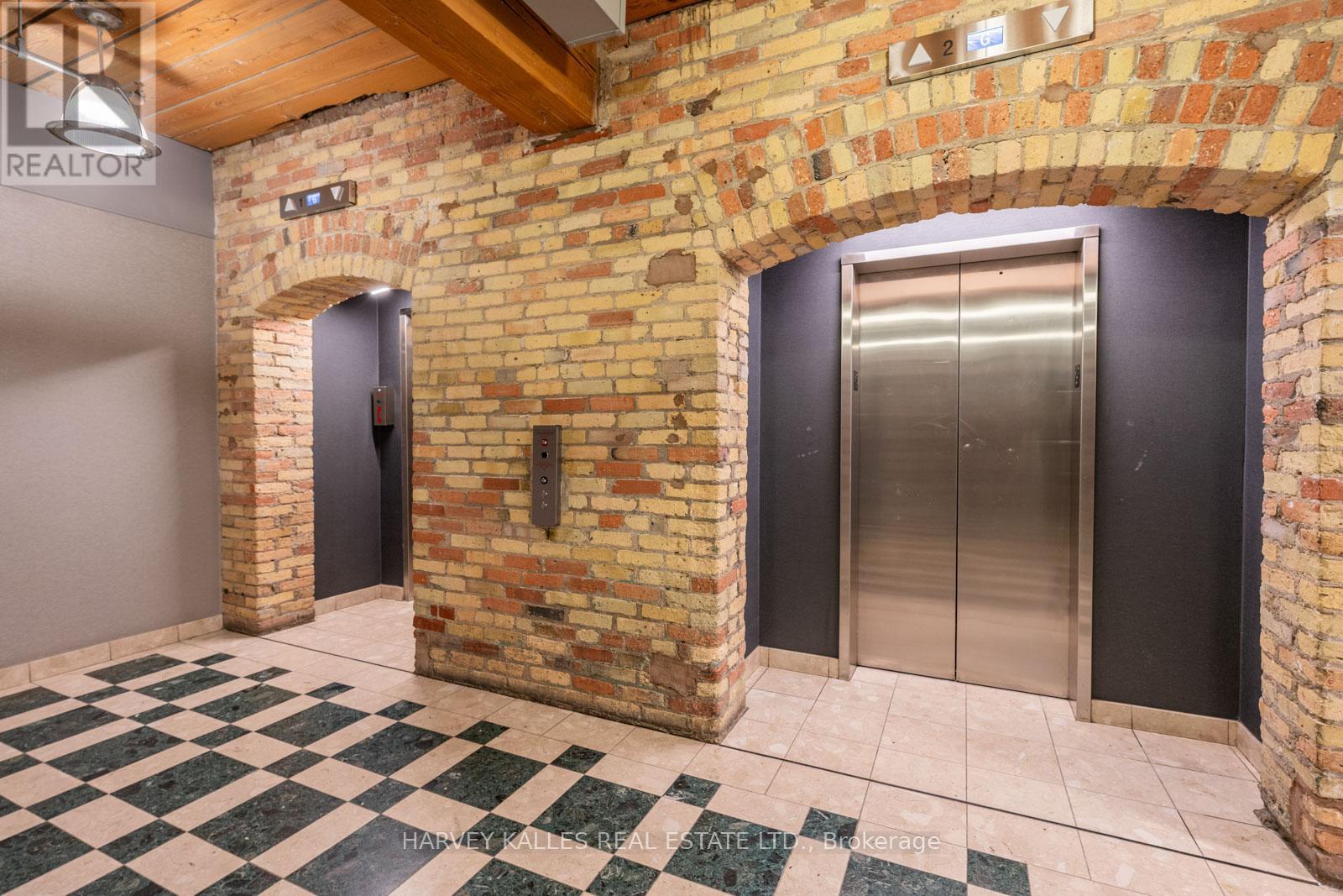 207 - 24 Noble Street, Toronto, Ontario M6K 2C8 - Photo 7 - W12761604