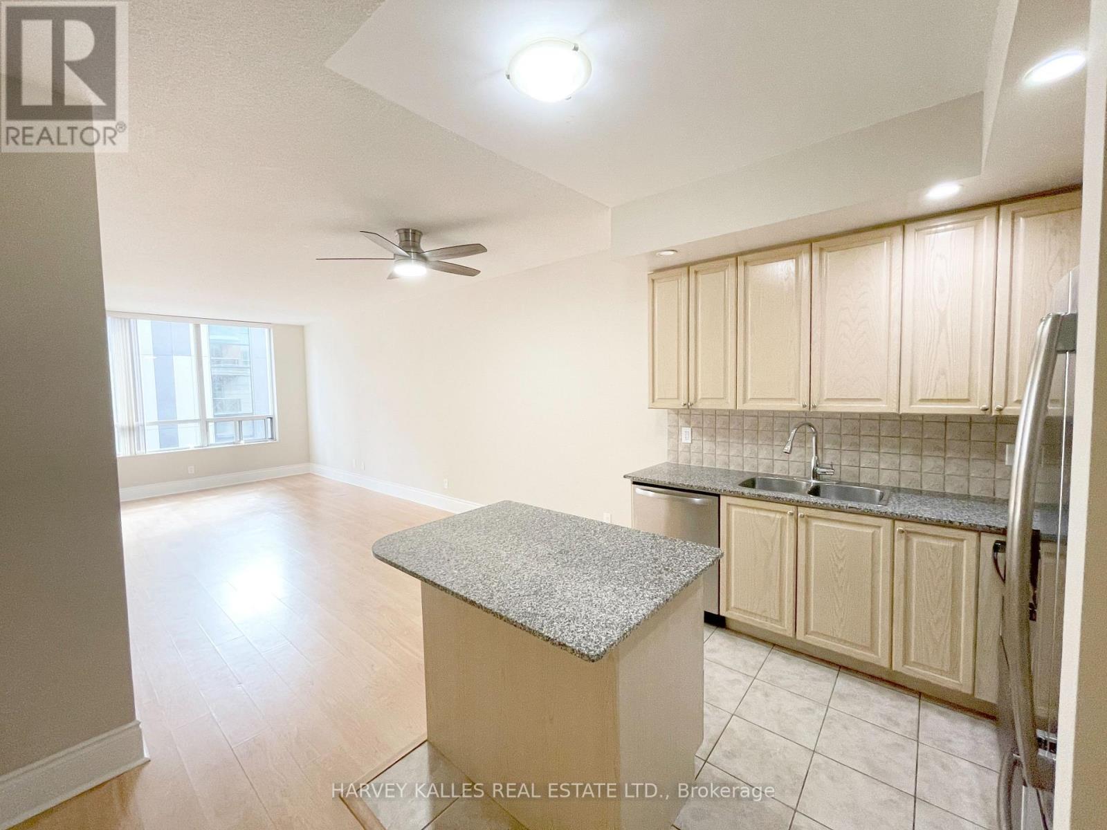 316 - 5233 DUNDAS STREET W, Toronto, Ontario