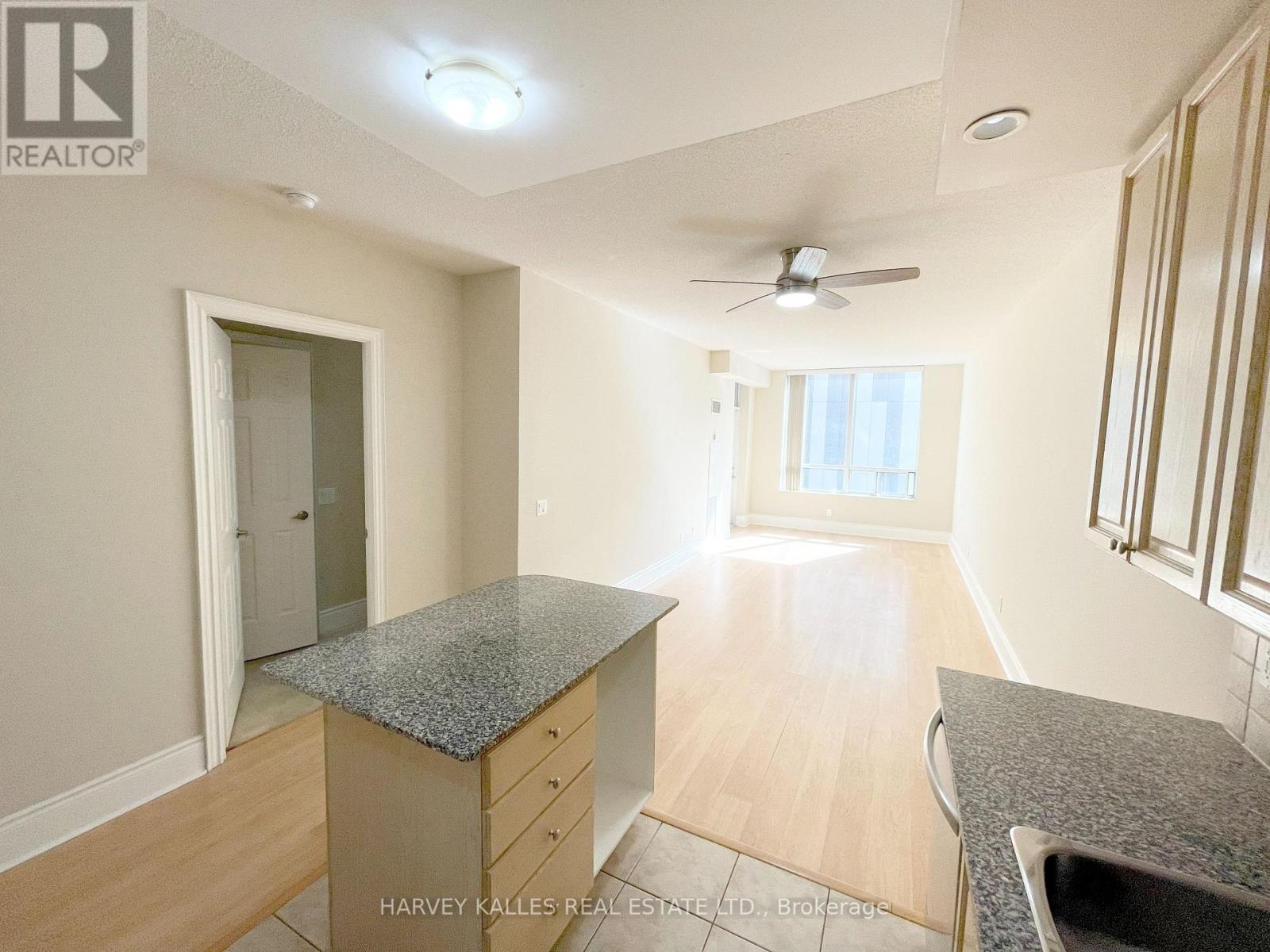 316 - 5233 Dundas Street W, Toronto, Ontario  M9B 6M1 - Photo 5 - W12764100
