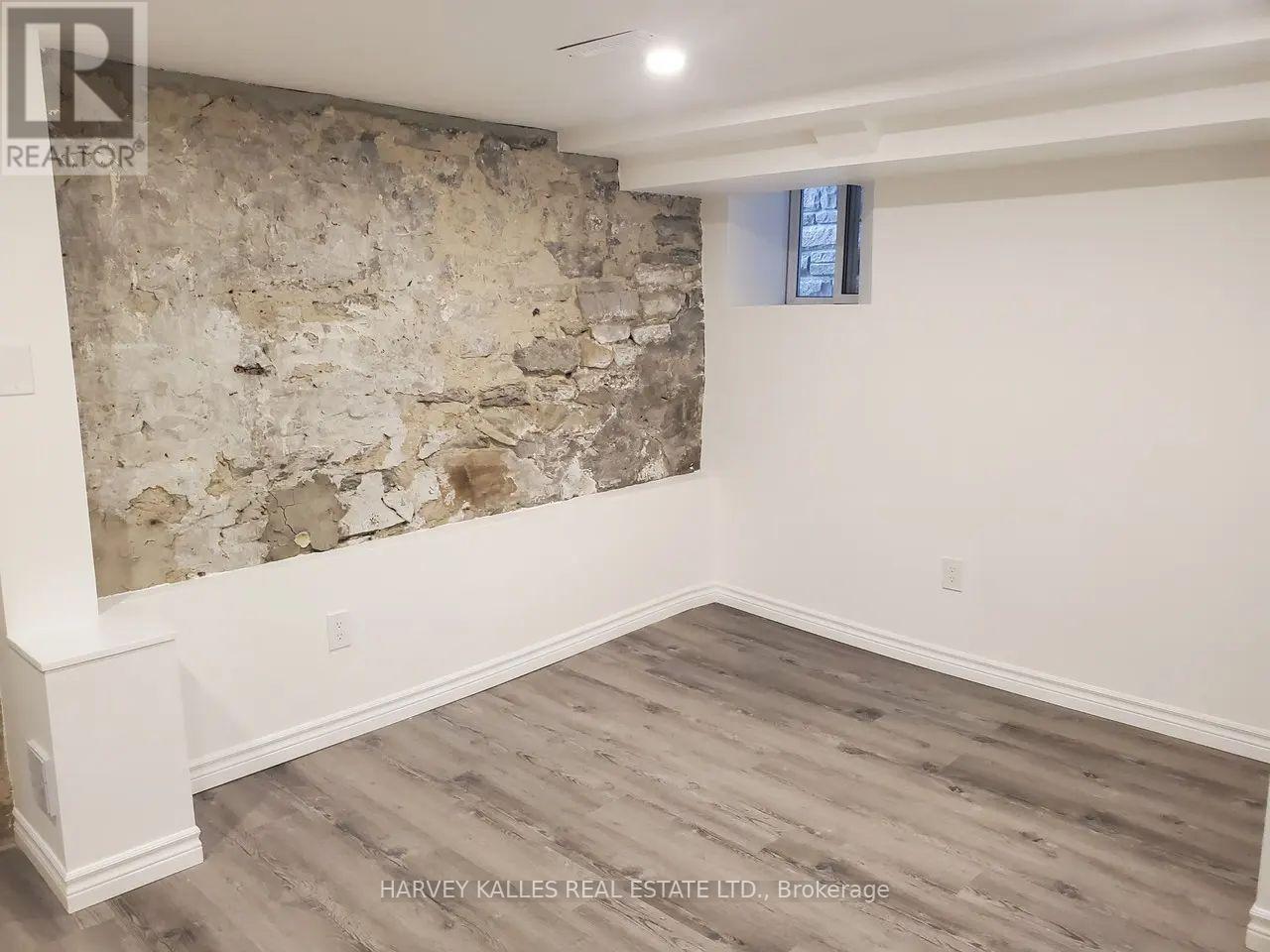 Lower - 1300 Lansdowne Avenue, Toronto, Ontario  M6K 2V9 - Photo 11 - W12765382