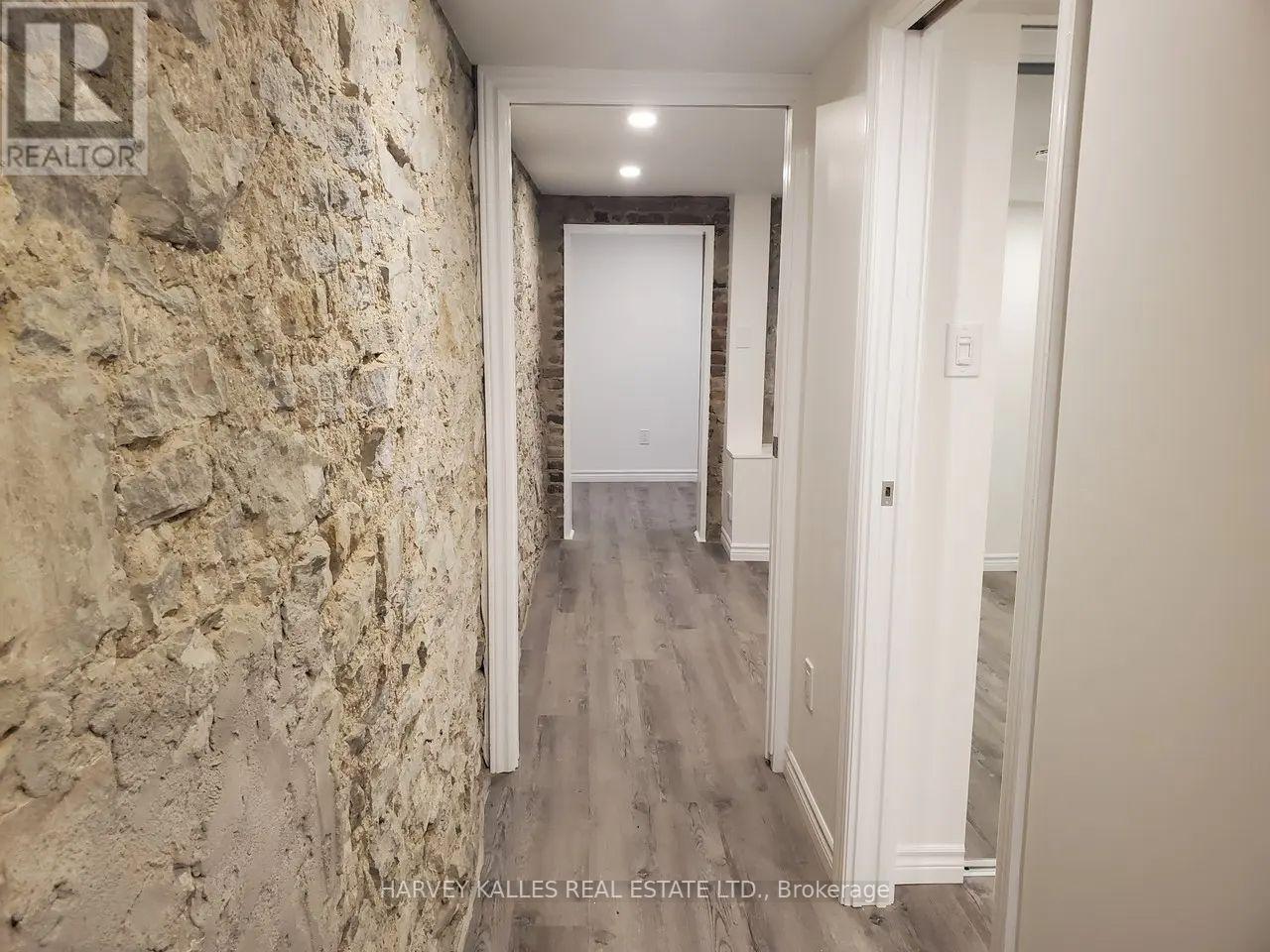 Lower - 1300 Lansdowne Avenue, Toronto, Ontario  M6K 2V9 - Photo 6 - W12765382