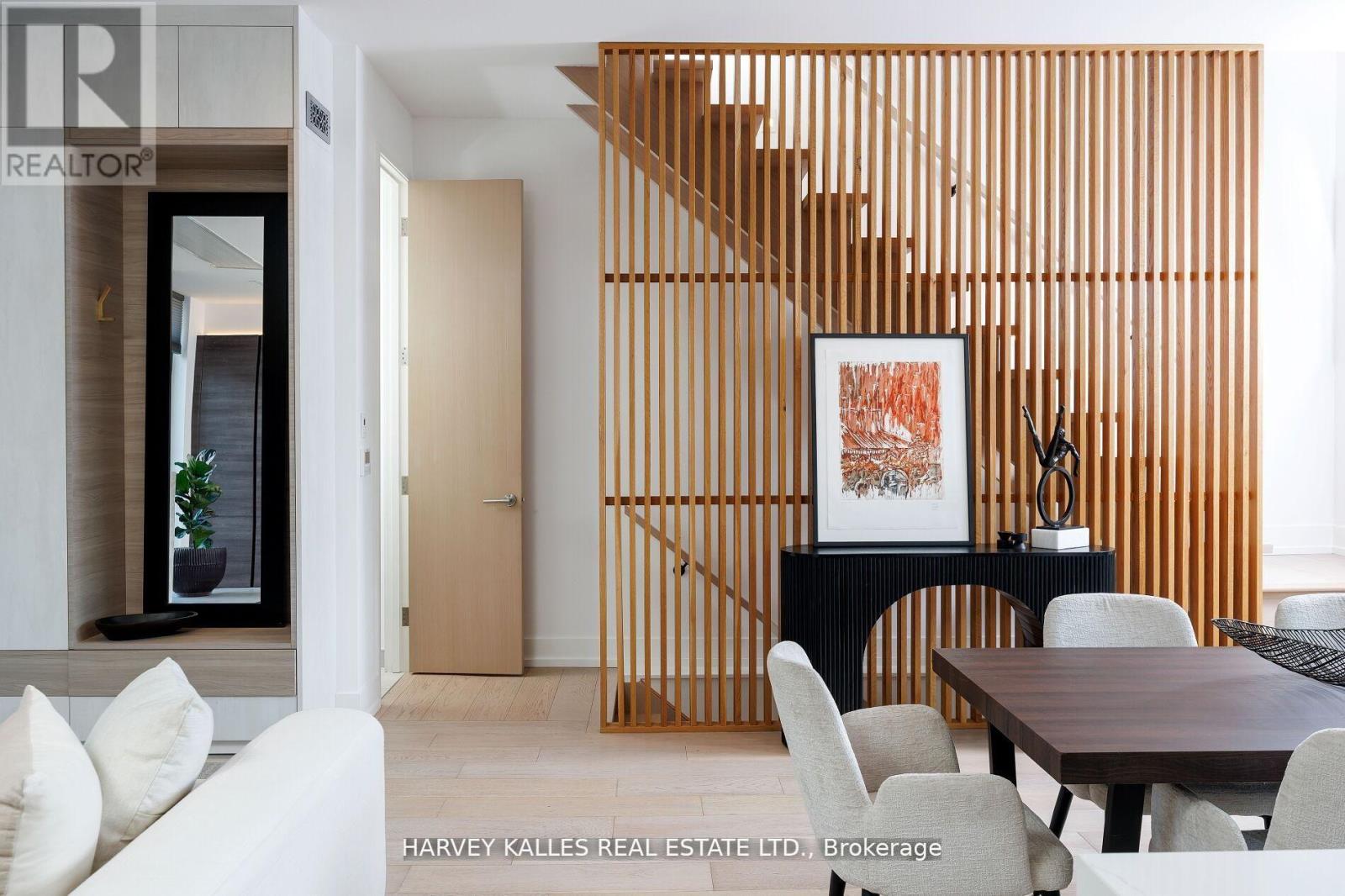 60 Hiltz Avenue, Toronto, Ontario M4L 2N5 - Photo 12 - E12767636