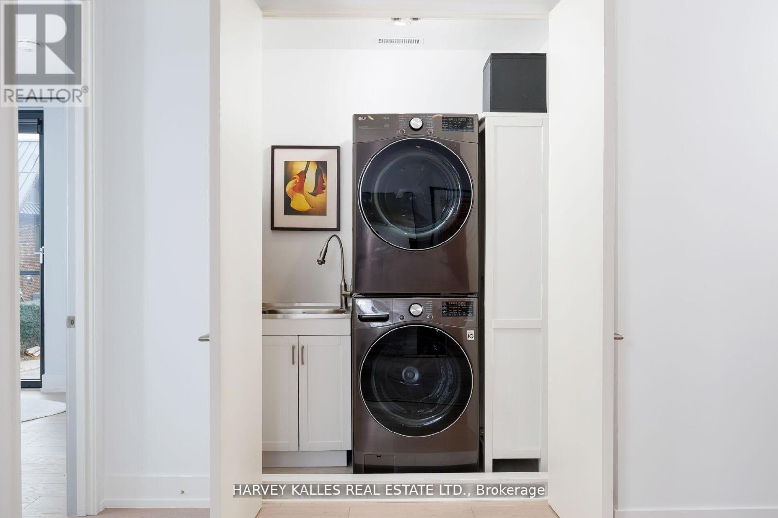 60 Hiltz Avenue, Toronto, Ontario M4L 2N5 - Photo 18 - E12767636