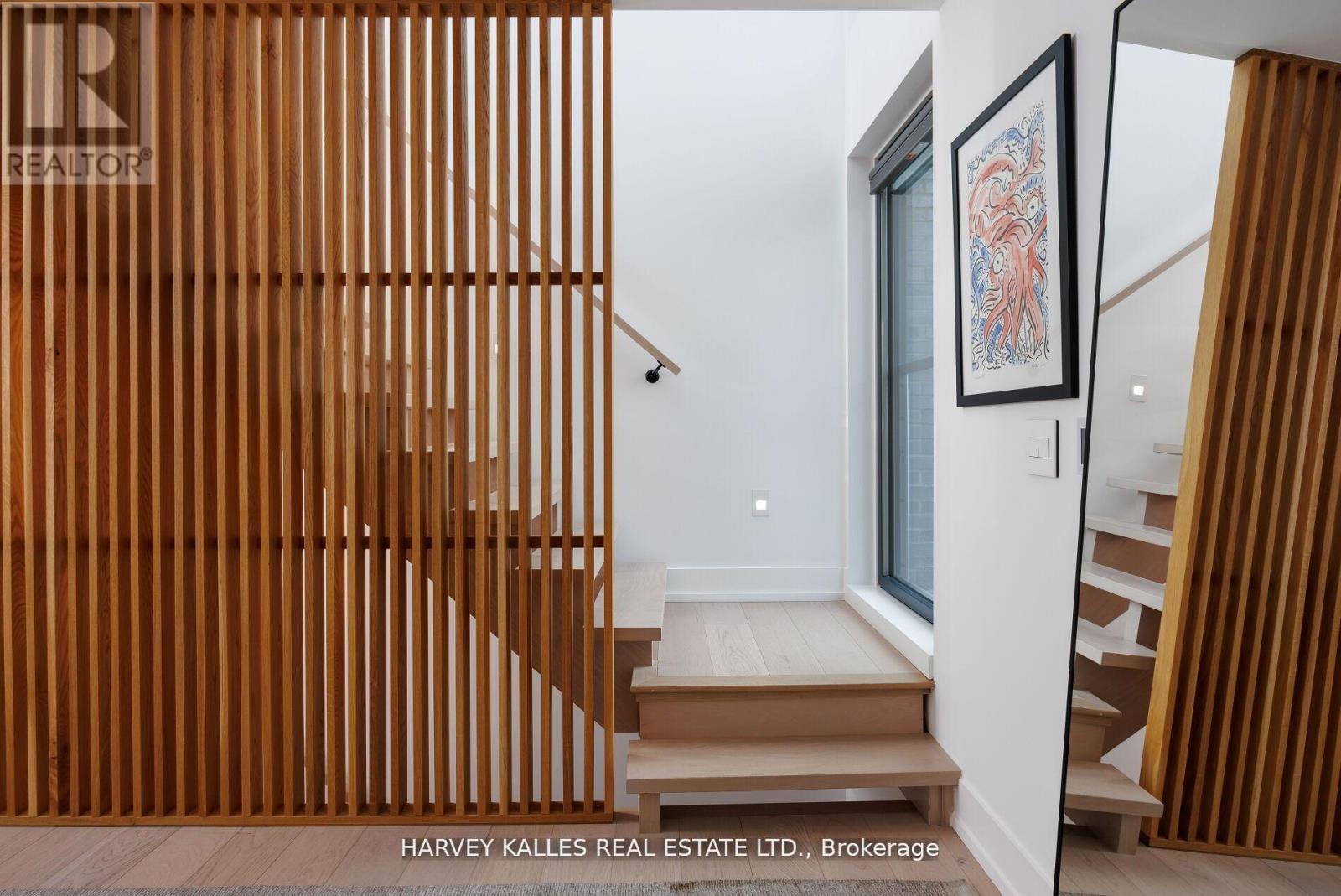 60 Hiltz Avenue, Toronto, Ontario M4L 2N5 - Photo 27 - E12767636