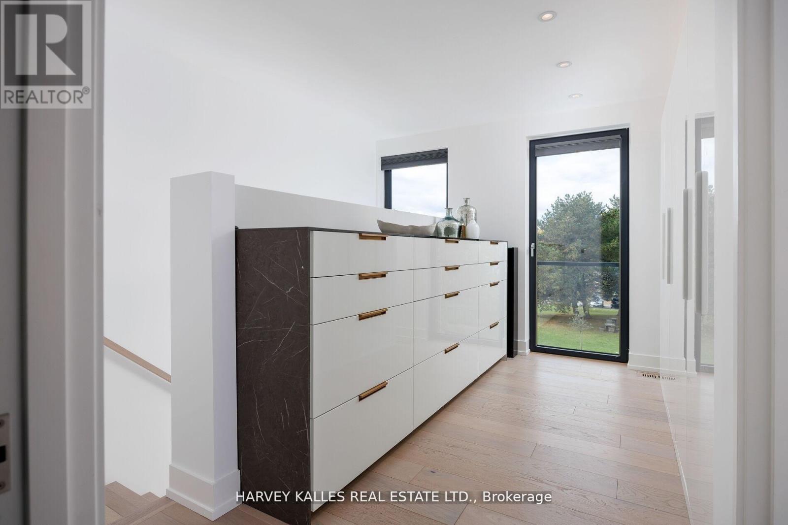 60 Hiltz Avenue, Toronto, Ontario M4L 2N5 - Photo 29 - E12767636