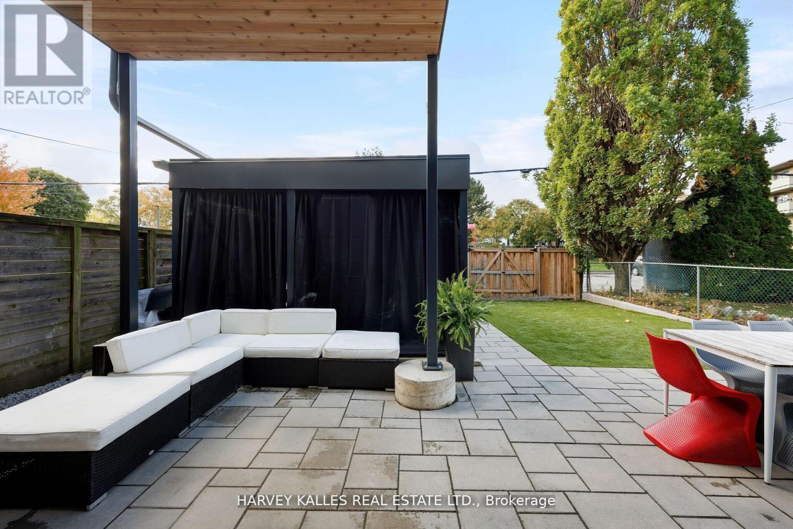 60 Hiltz Avenue, Toronto, Ontario M4L 2N5 - Photo 42 - E12767636