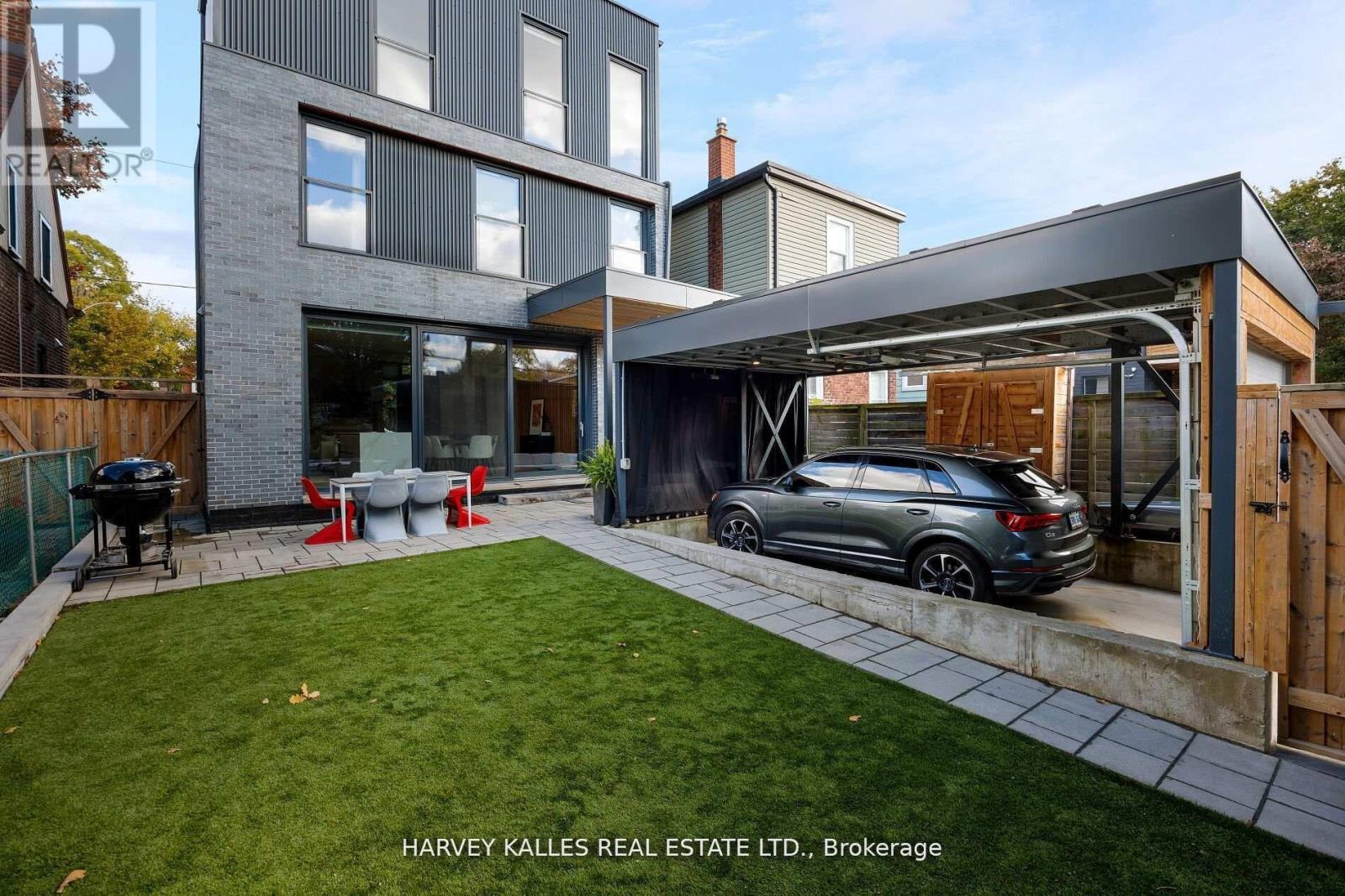 60 Hiltz Avenue, Toronto, Ontario M4L 2N5 - Photo 44 - E12767636