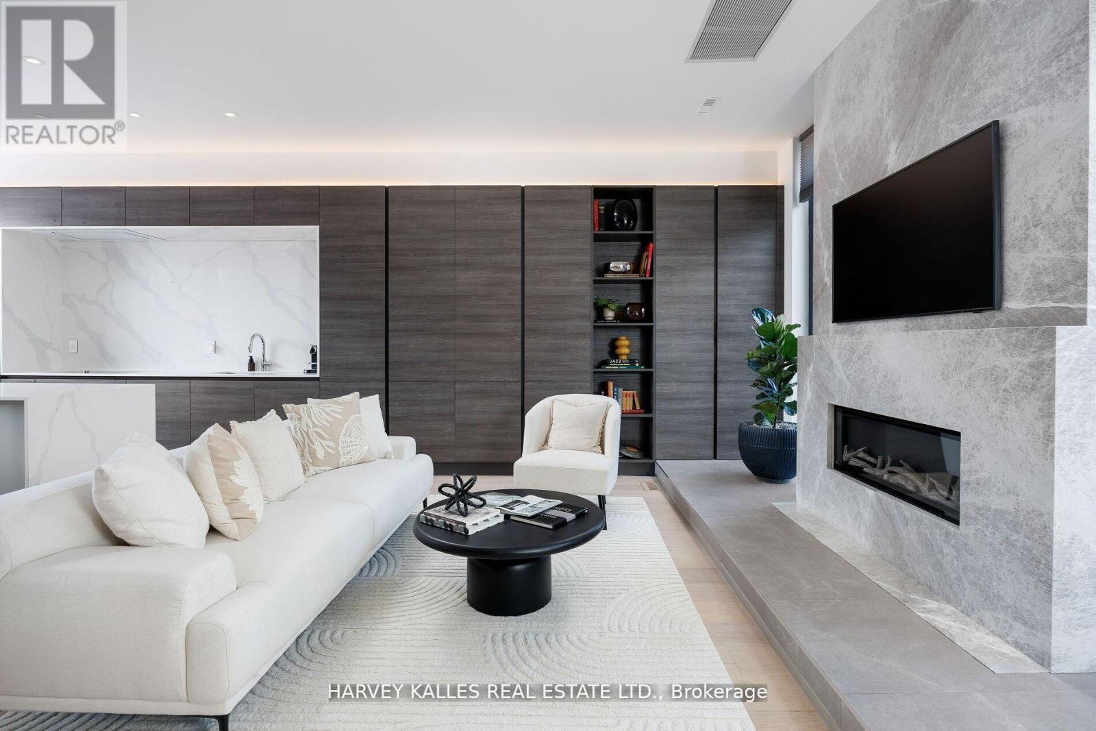 60 Hiltz Avenue, Toronto, Ontario M4L 2N5 - Photo 6 - E12767636