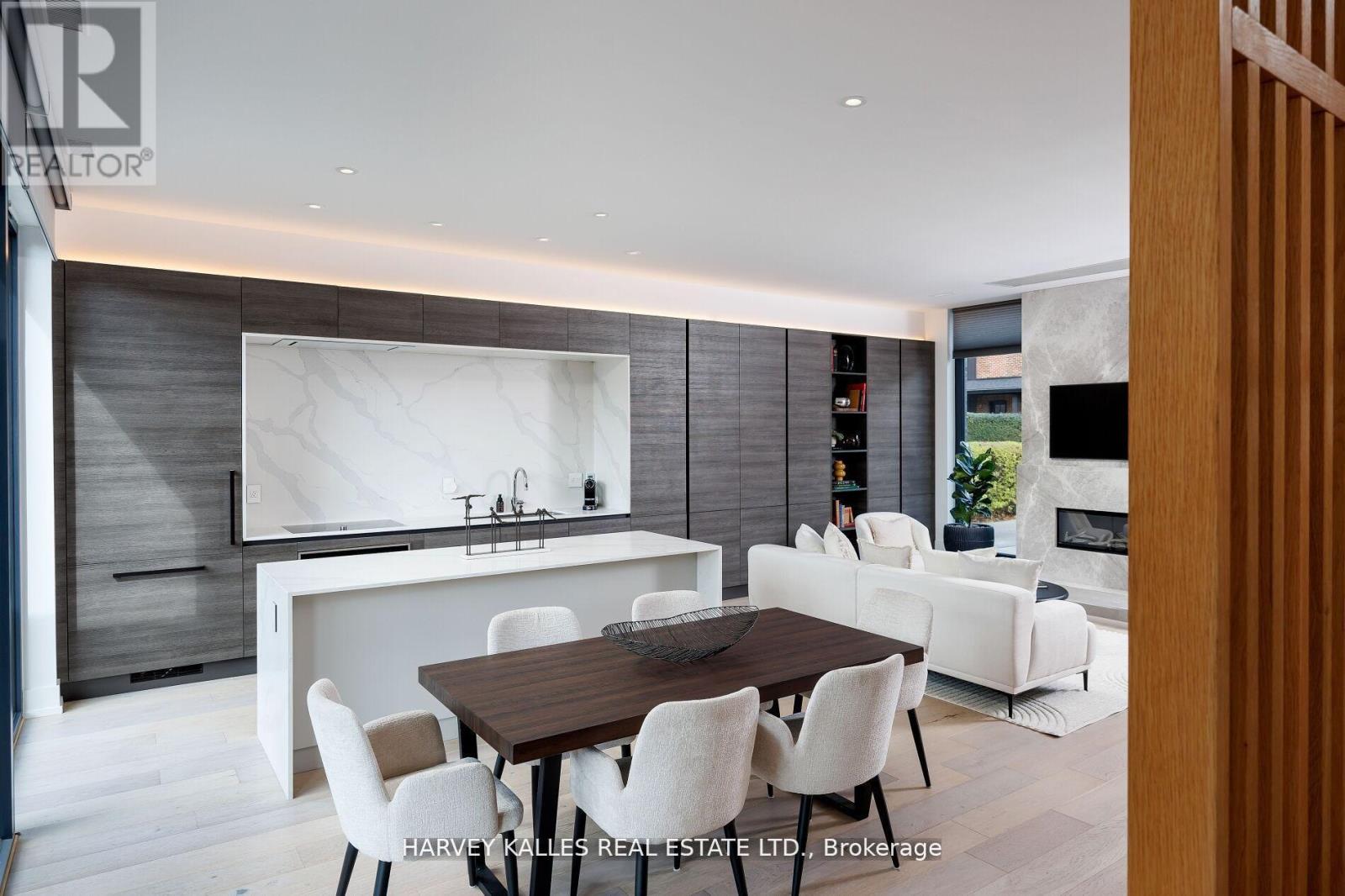 60 Hiltz Avenue, Toronto, Ontario M4L 2N5 - Photo 9 - E12767636