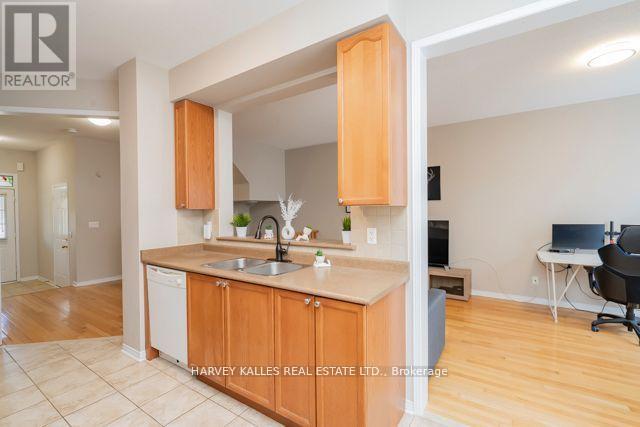 3886 Skyview Street, Mississauga, Ontario  L5M 8A4 - Photo 17 - W12768754