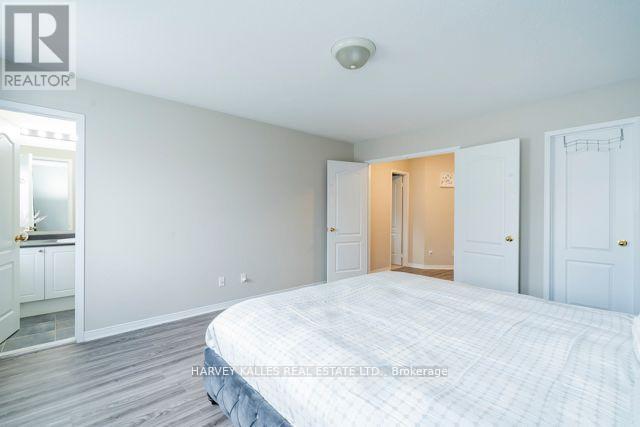 3886 Skyview Street, Mississauga, Ontario  L5M 8A4 - Photo 23 - W12768754