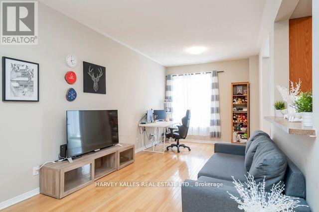 3886 Skyview Street, Mississauga, Ontario  L5M 8A4 - Photo 7 - W12768754