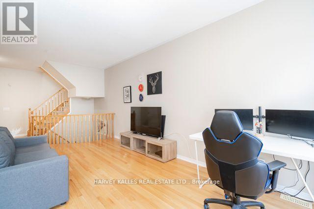 3886 Skyview Street, Mississauga, Ontario  L5M 8A4 - Photo 9 - W12768754