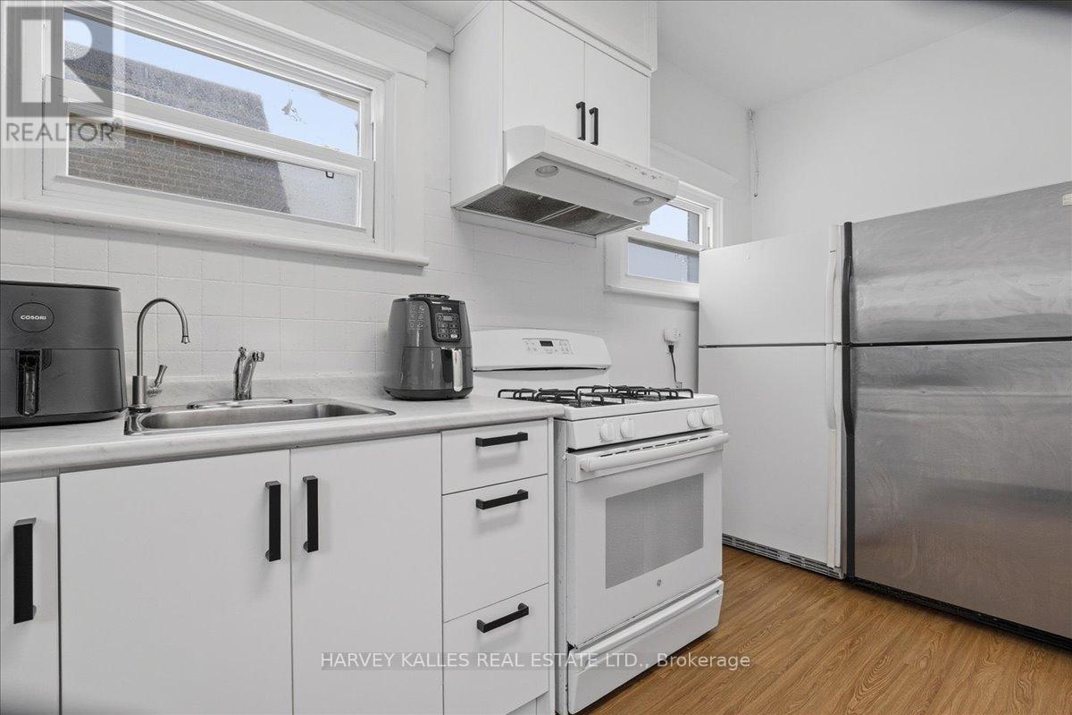 247 Huron Street, London East, Ontario N6J 2J8 - Photo 14 - X12771284