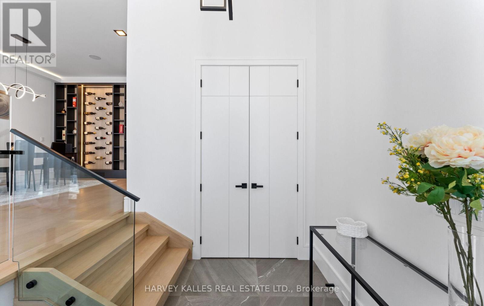 656 Oriole Parkway, Toronto, Ontario M4R 2C4 - Photo 4 - C12771692