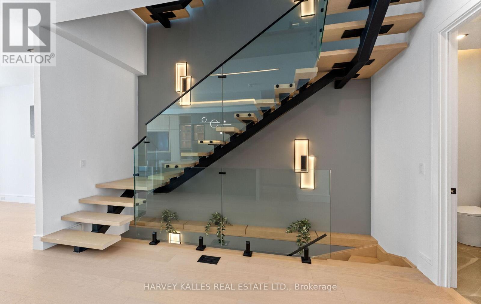 656 Oriole Parkway, Toronto, Ontario M4R 2C4 - Photo 7 - C12771692