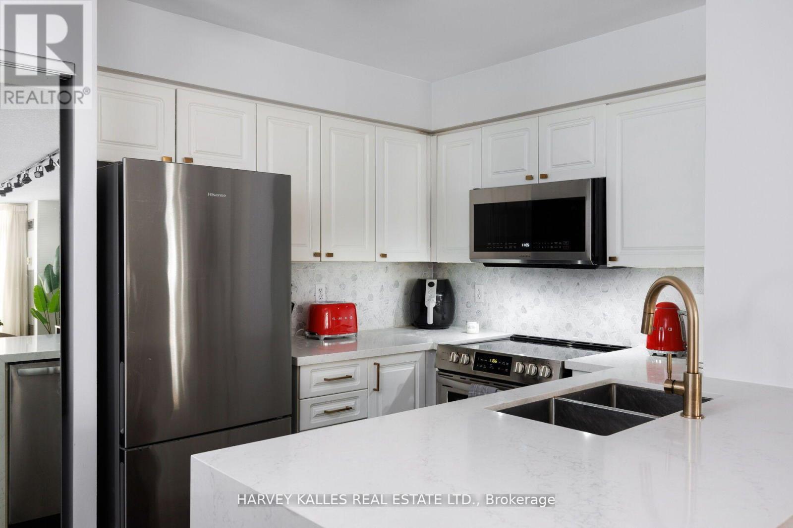 302 - 30 Hayden Street, Toronto, Ontario  M4Y 3B8 - Photo 15 - C12775302