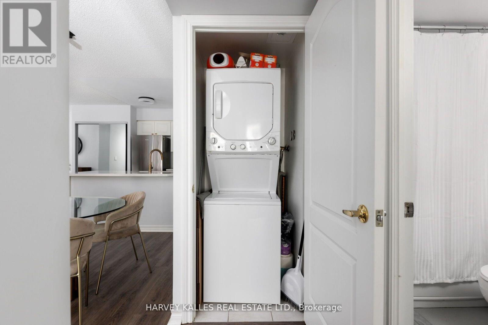 302 - 30 Hayden Street, Toronto, Ontario  M4Y 3B8 - Photo 22 - C12775302