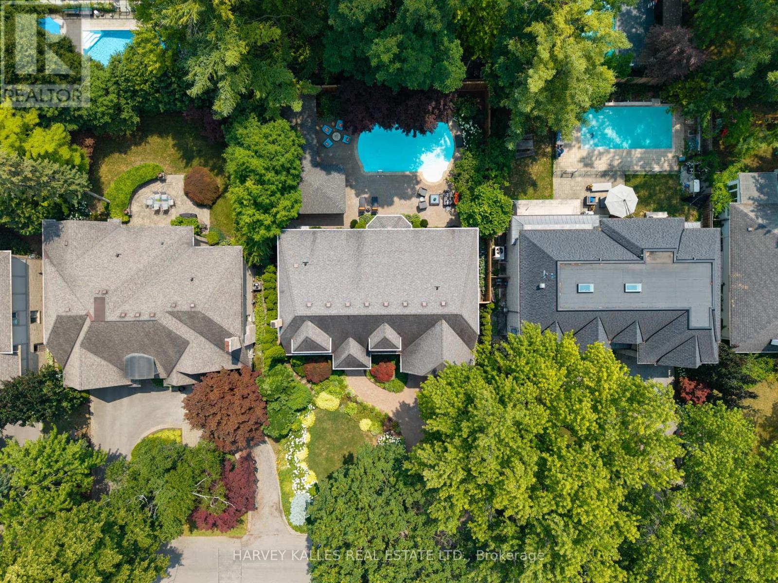 7 Romney Road, Toronto, Ontario M9A 4E9 - Photo 3 - W12776882