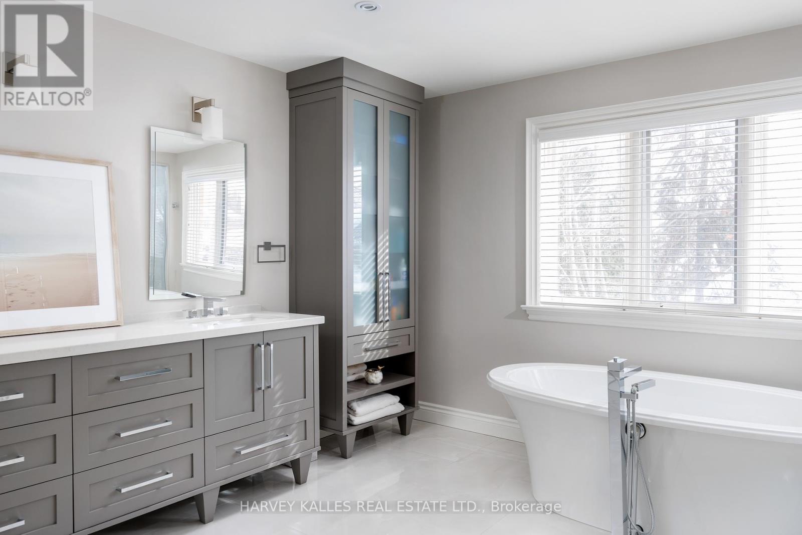 7 Romney Road, Toronto, Ontario M9A 4E9 - Photo 30 - W12776882