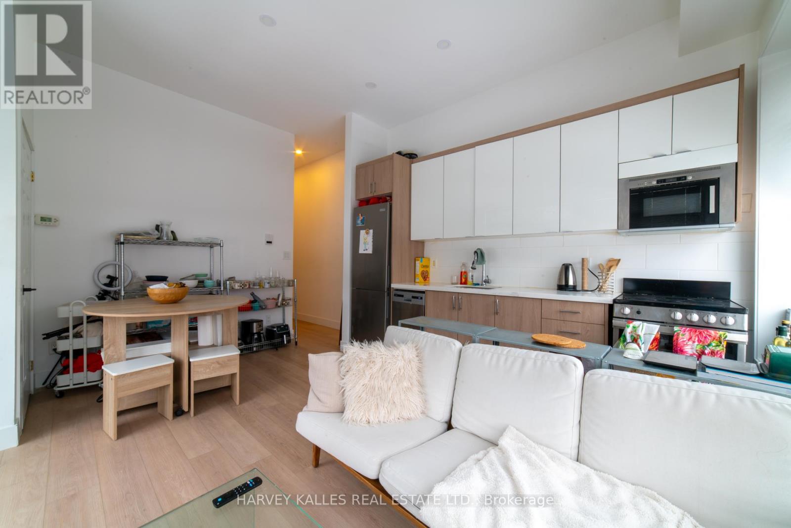 1 - 409 College Street, Toronto, Ontario  M5T 1T1 - Photo 3 - C12776926
