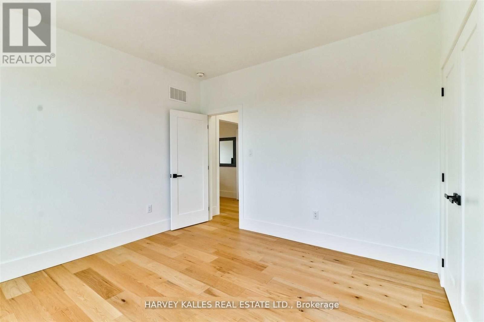 235 Lambton Avenue, Toronto, Ontario  M6N 2T5 - Photo 10 - W12777284