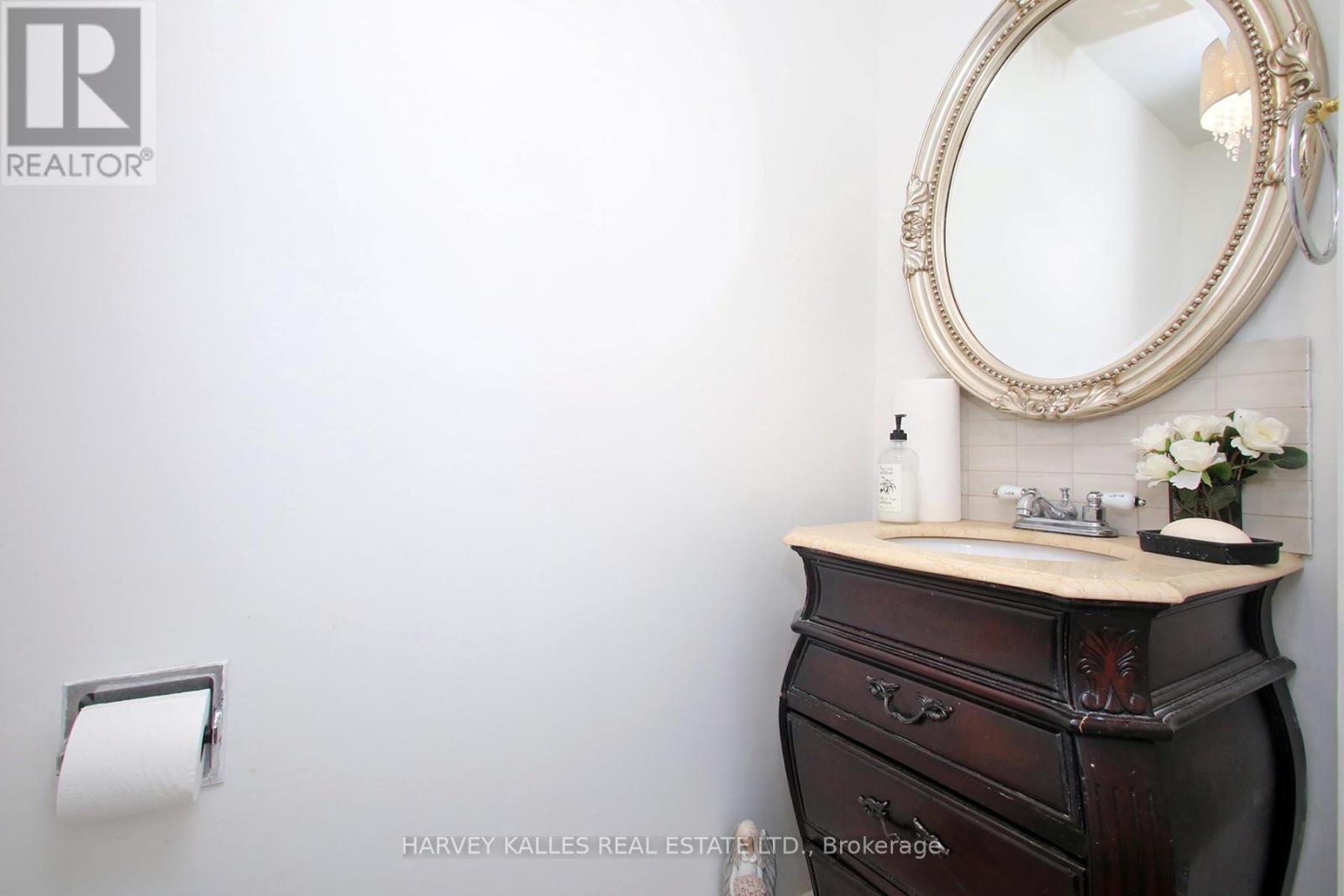 161 Romfield Circuit, Markham, Ontario L3T 3H7 - Photo 29 - N12778892