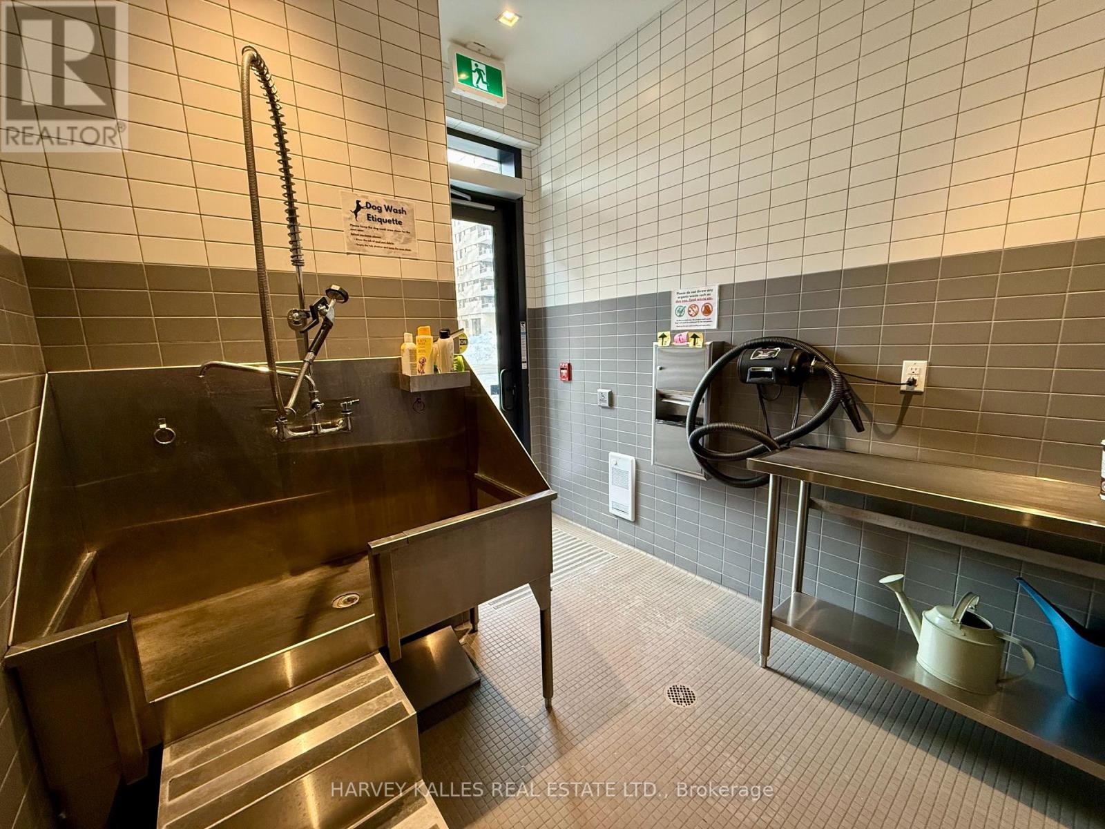 203 - 609 Avenue Road, Toronto, Ontario M4V 0B1 - Photo 21 - C12779462