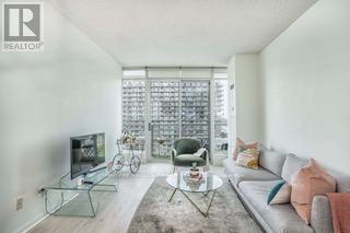 2301 - 15 Windermere Avenue, Toronto, Ontario M6S 5A7 - Photo 8 - W12781444