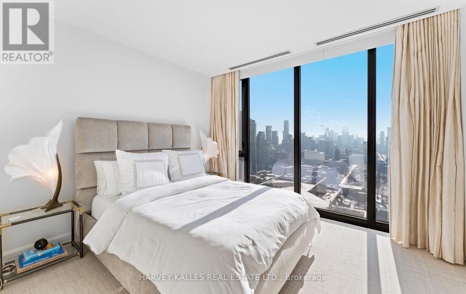 3502 - 200 Cumberland Street, Toronto, Ontario  M5R 0B7 - Photo 37 - C12782162