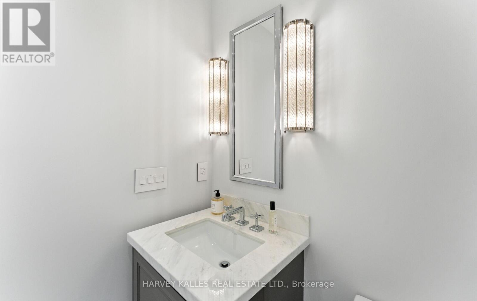 3502 - 200 Cumberland Street, Toronto, Ontario  M5R 0B7 - Photo 40 - C12782162