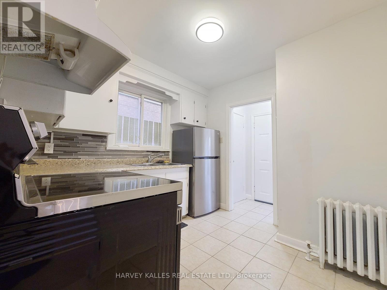 2 - 350 Hopewell Avenue, Toronto, Ontario M6E 2S2 - Photo 14 - W12783790