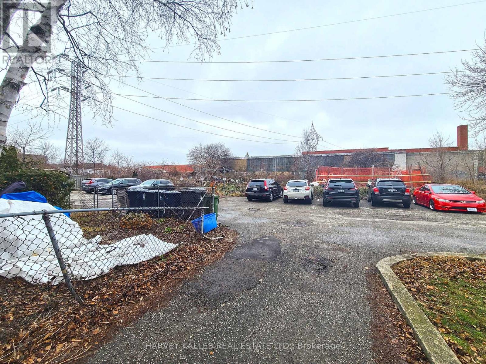 2 - 350 Hopewell Avenue, Toronto, Ontario M6E 2S2 - Photo 16 - W12783790