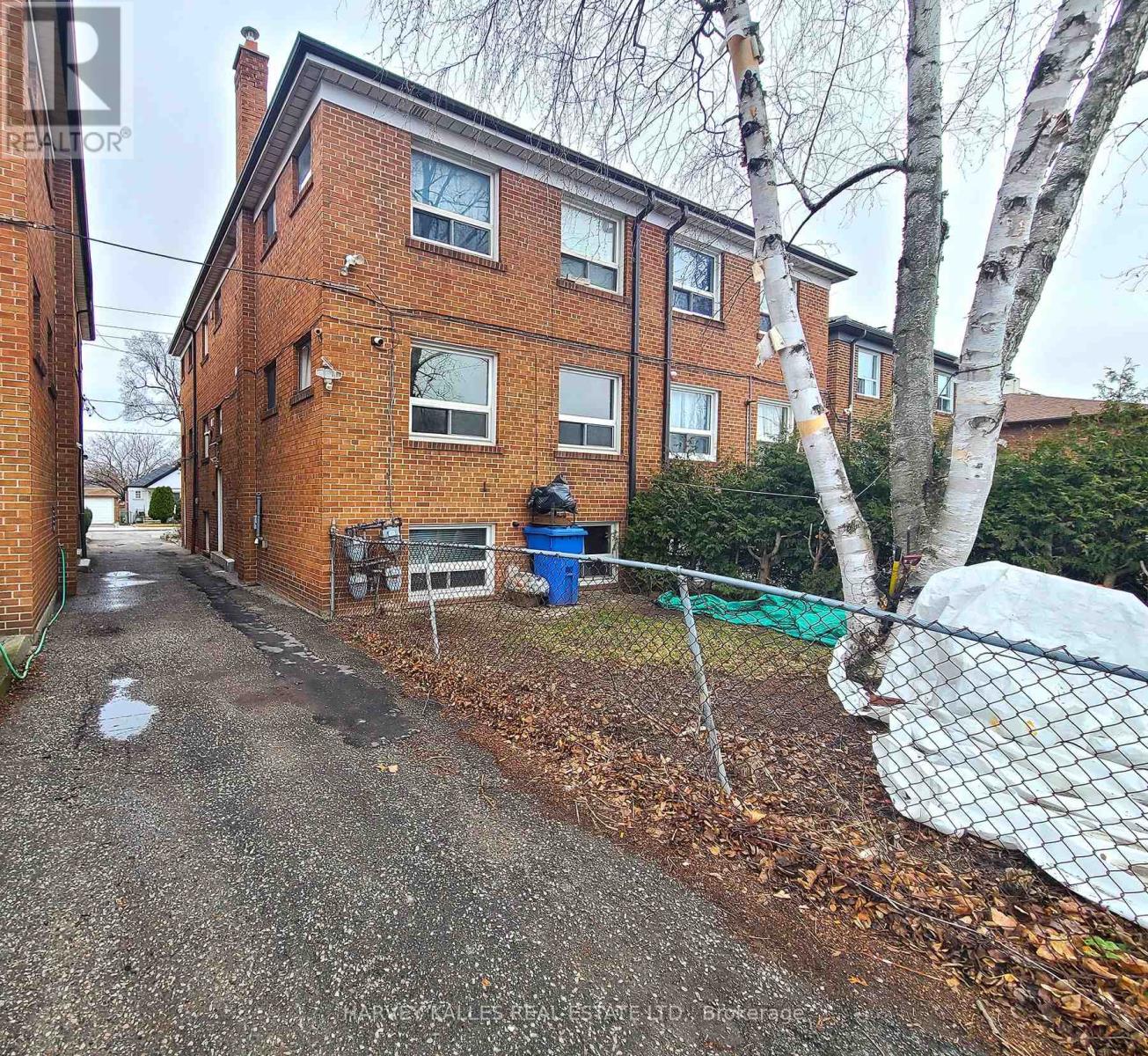 2 - 350 Hopewell Avenue, Toronto, Ontario M6E 2S2 - Photo 2 - W12783790