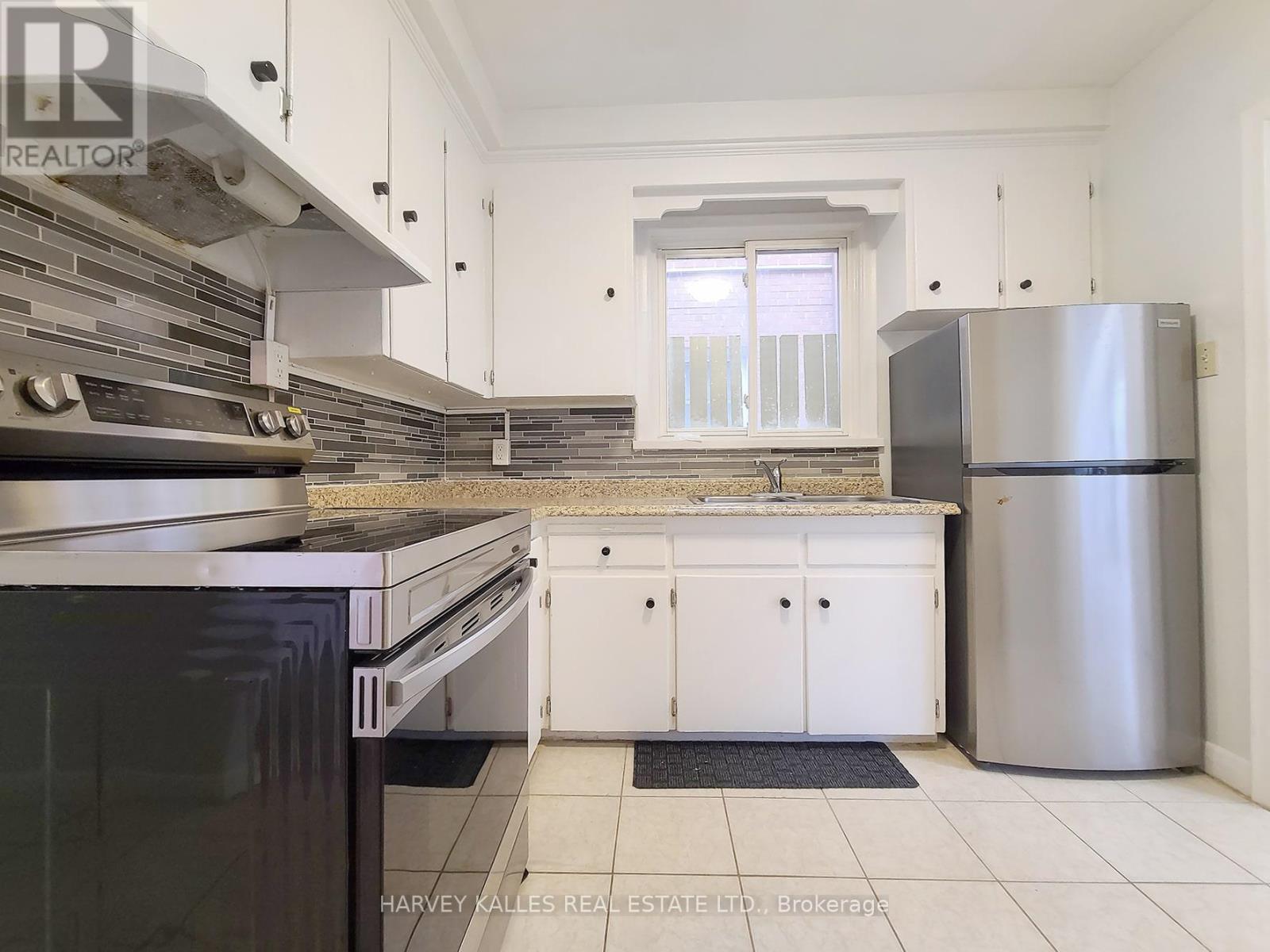 2 - 350 Hopewell Avenue, Toronto, Ontario M6E 2S2 - Photo 7 - W12783790