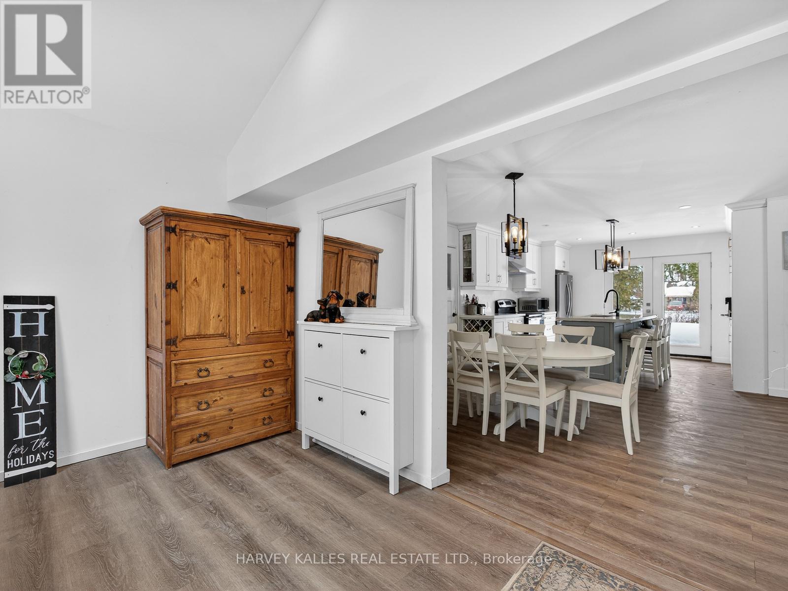 22 Second Street, Georgina, Ontario  L0E 1E0 - Photo 18 - N12784894