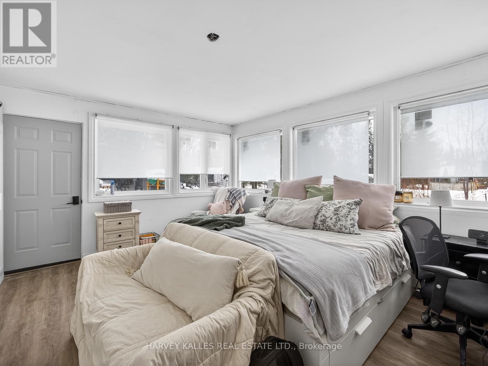 22 Second Street, Georgina, Ontario  L0E 1E0 - Photo 20 - N12784894