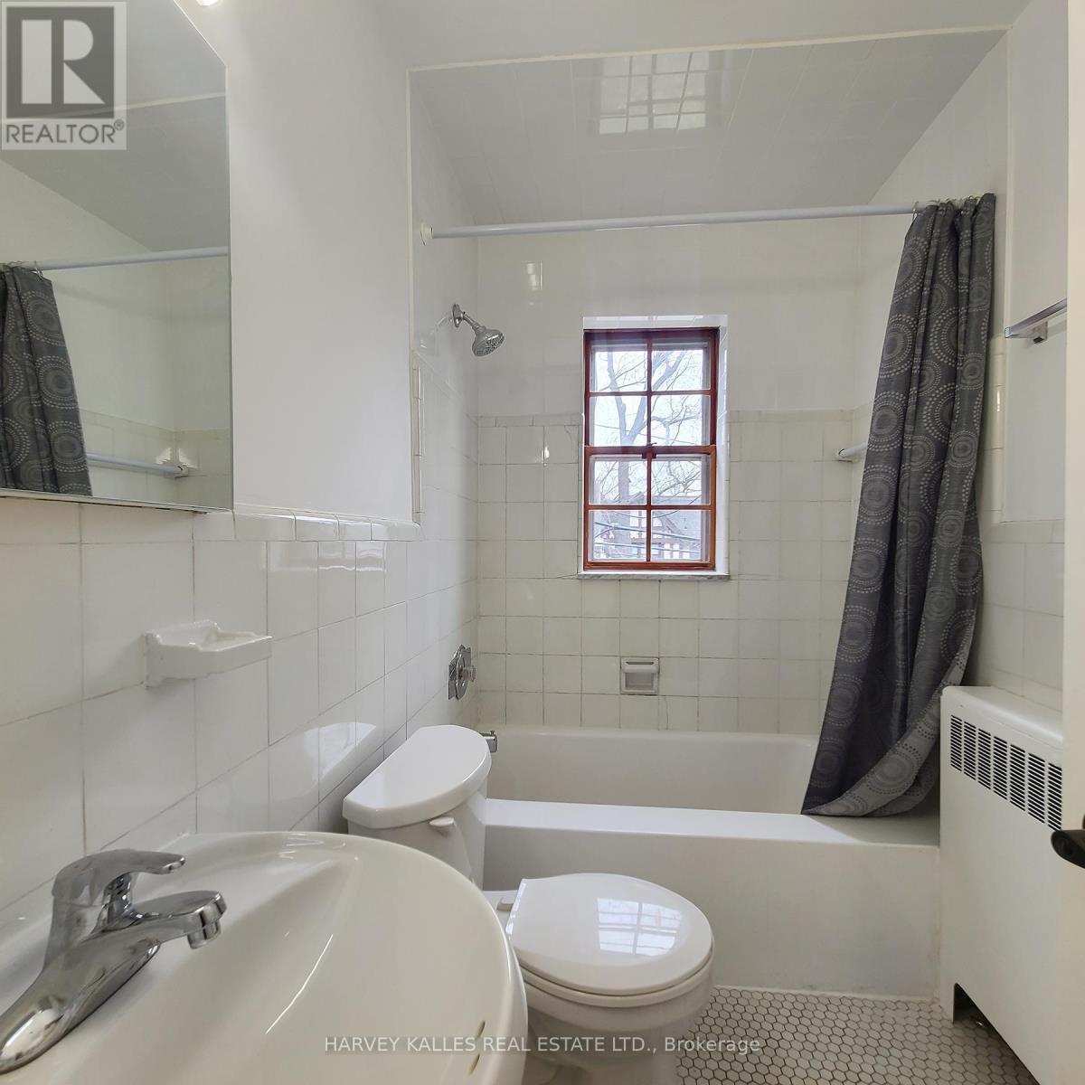 8 - 65 Old Mill Road, Toronto, Ontario M8X 1G9 - Photo 19 - W12784850