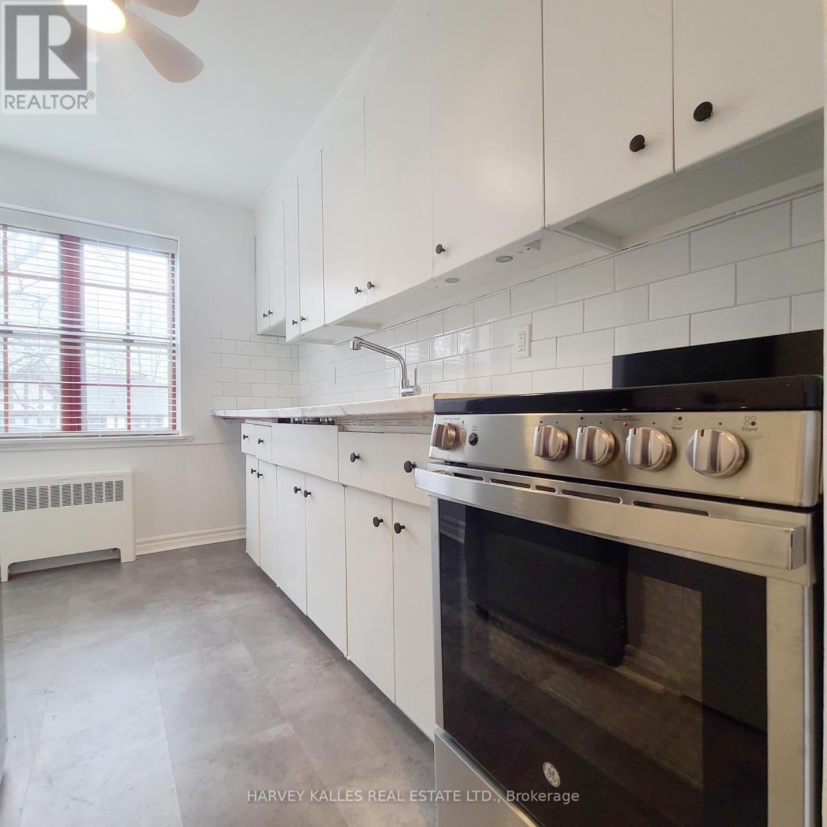 8 - 65 Old Mill Road, Toronto, Ontario M8X 1G9 - Photo 6 - W12784850