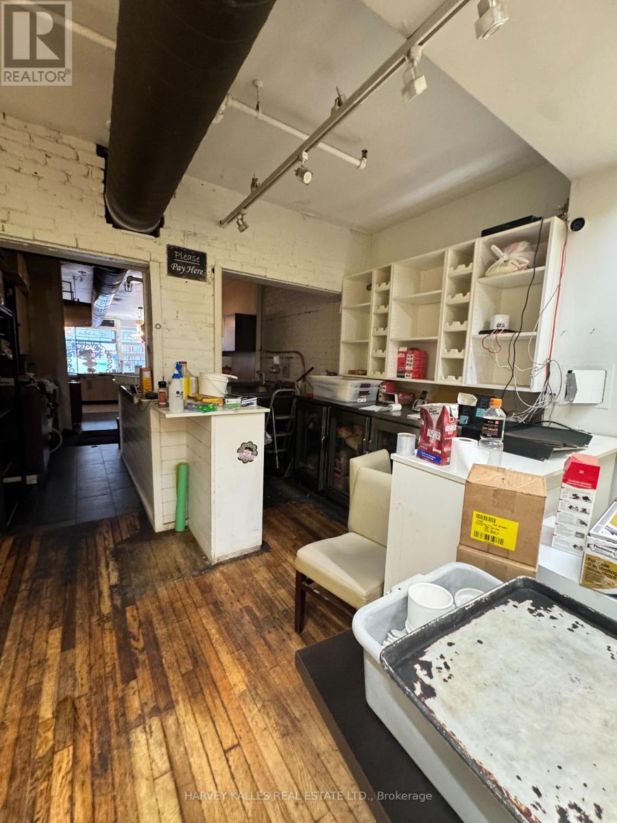 2066 Queen Street E, Toronto, Ontario  M4E 1C9 - Photo 11 - E12785350