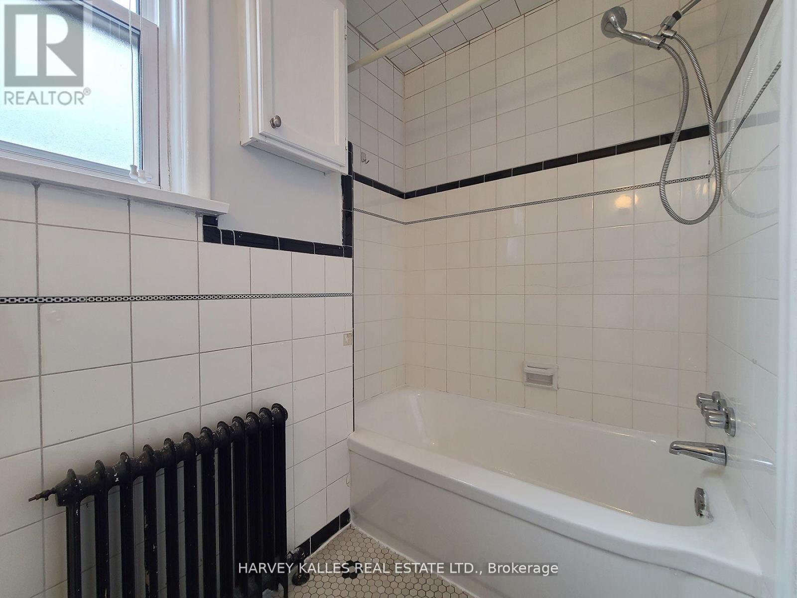 2 - 476 St Johns Road, Toronto, Ontario  M6S 2L3 - Photo 11 - W12786488