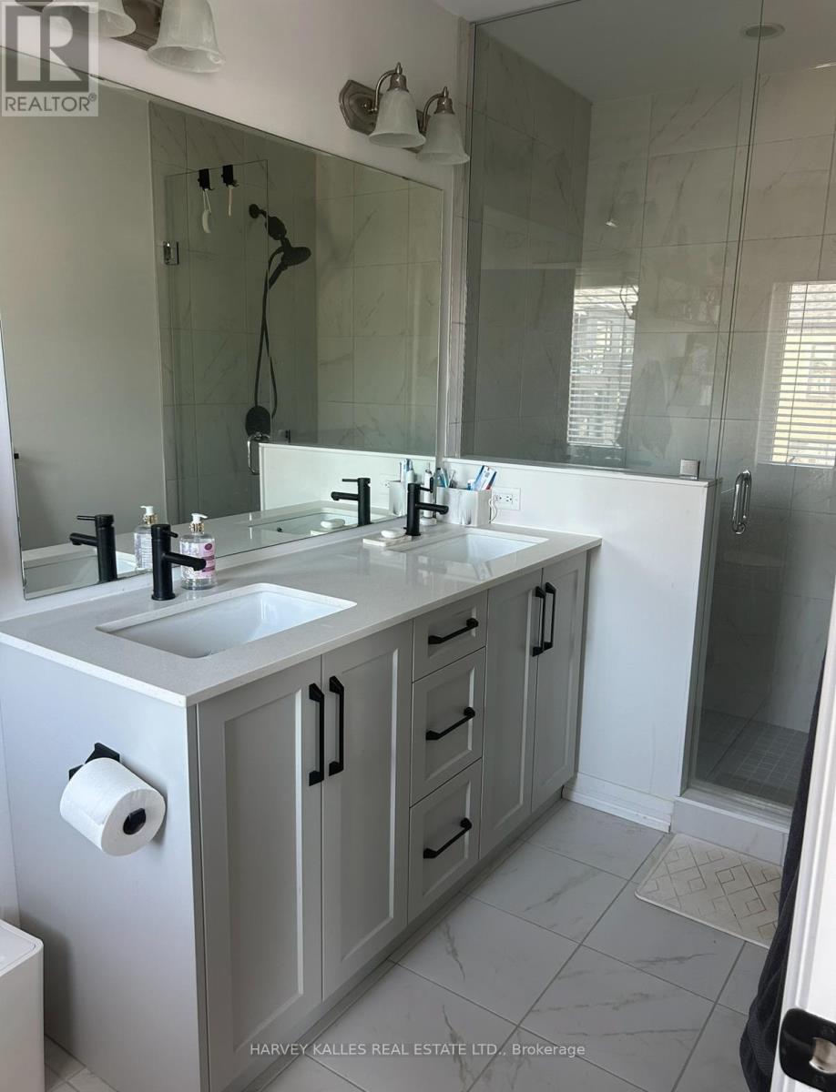 99 - 155 Equestrian Way, Cambridge, Ontario  N3E 0E8 - Photo 9 - X12786340