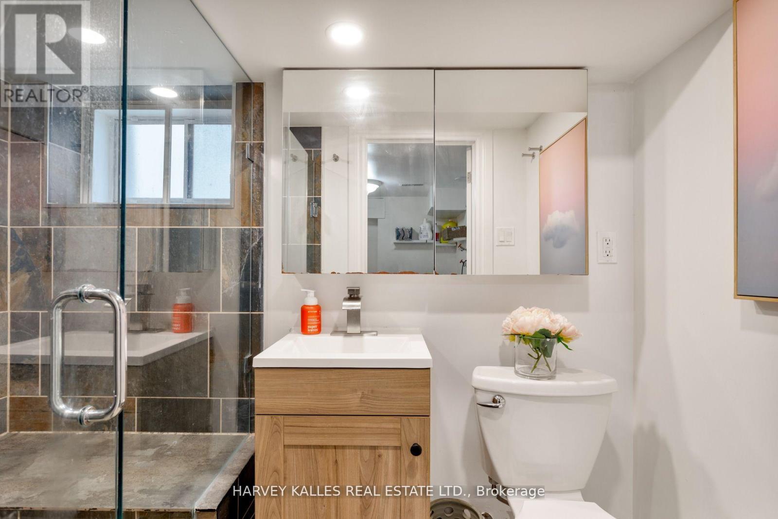 139 King Edward Avenue, Toronto, Ontario  M4C 5J7 - Photo 48 - E12787258