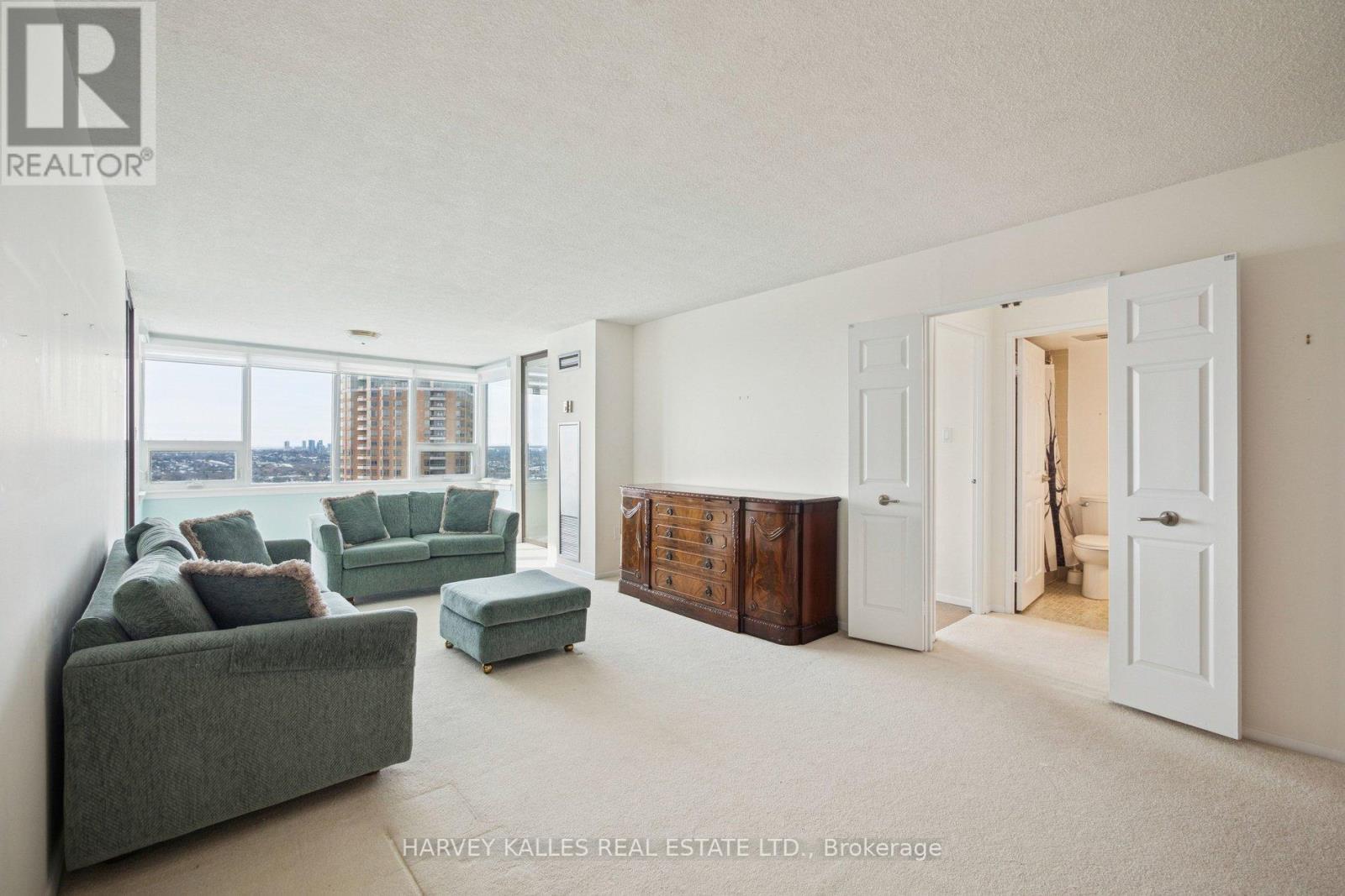 2403 - 55 Skymark Drive, Toronto, Ontario M2H 3N4 - Photo 10 - C12787718