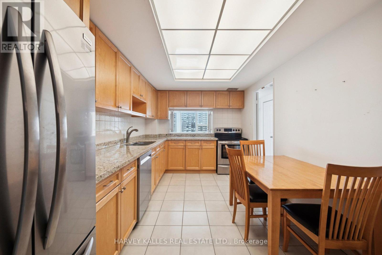 2403 - 55 Skymark Drive, Toronto, Ontario M2H 3N4 - Photo 17 - C12787718