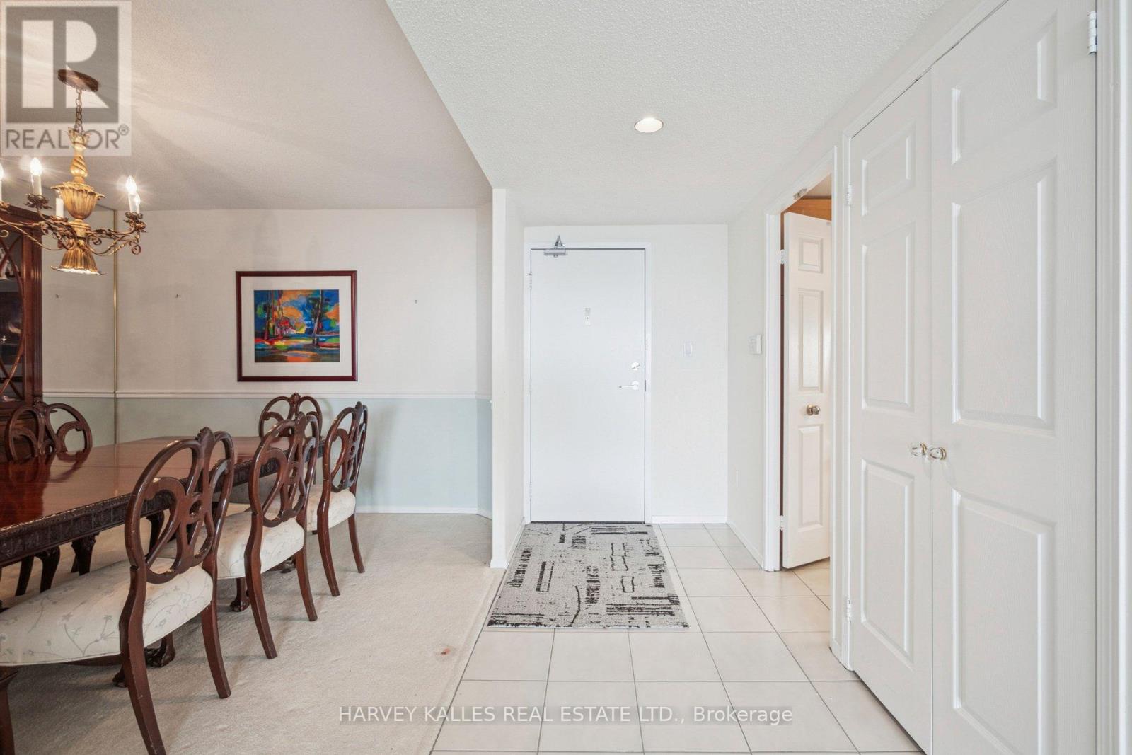 2403 - 55 Skymark Drive, Toronto, Ontario M2H 3N4 - Photo 5 - C12787718